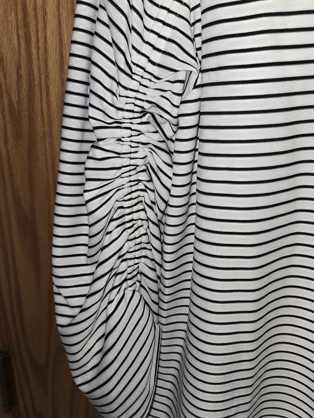 Donna Karan Size Large White & Black Striped Scoop‎ Neck Top - Picture 4 of 6
